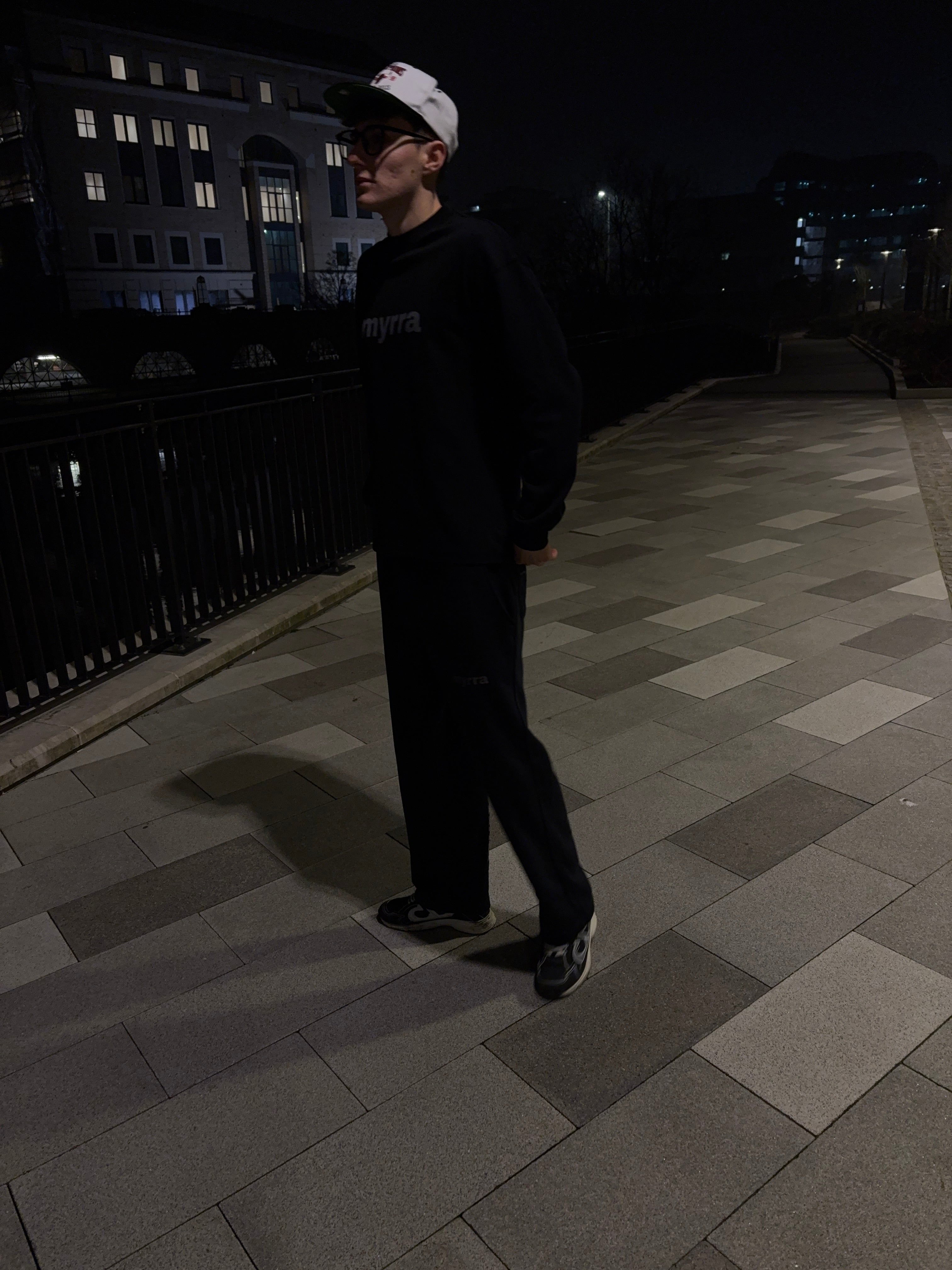 BLACK JOGGERS