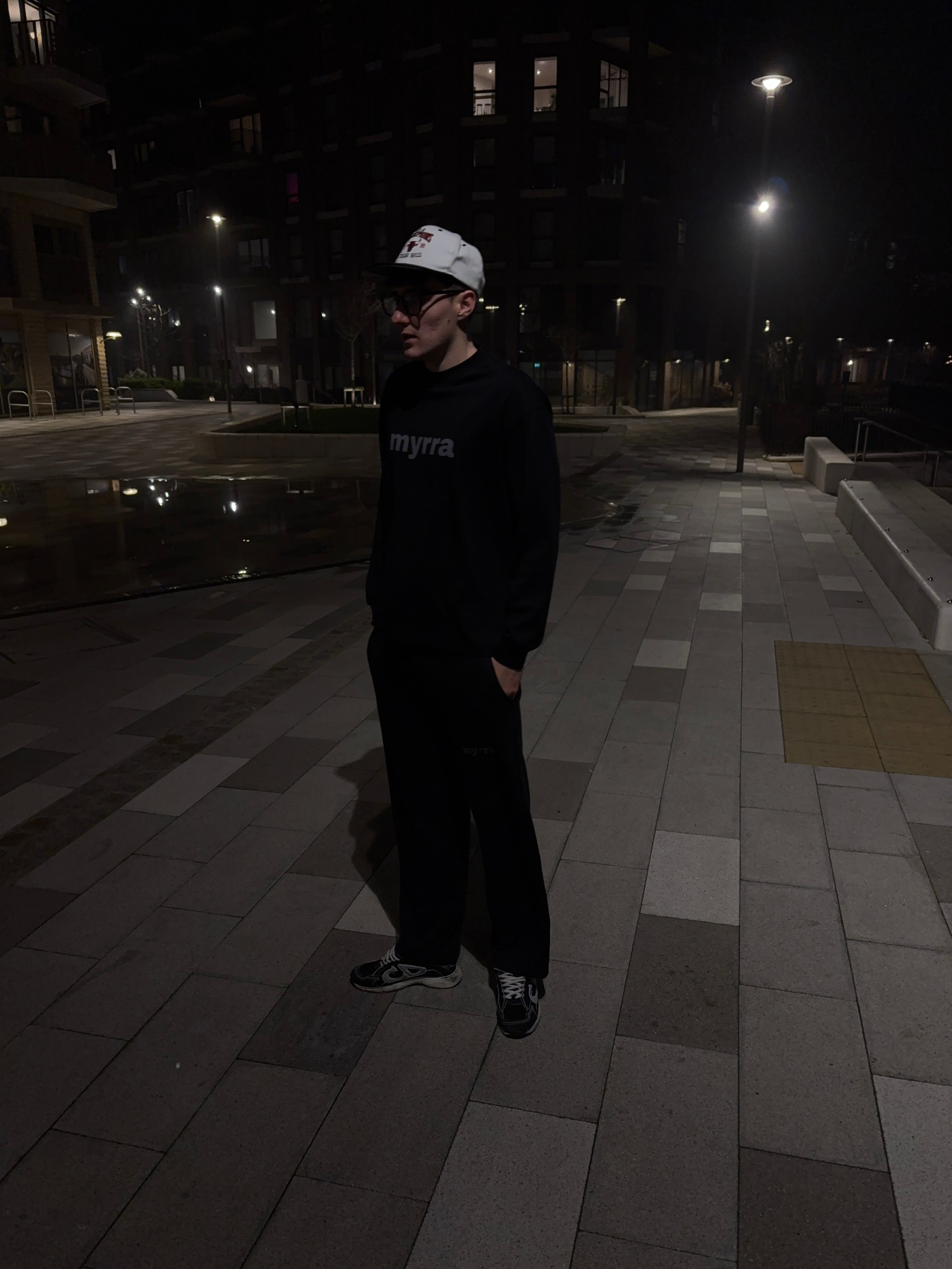 BLACK LONG SLEEVE